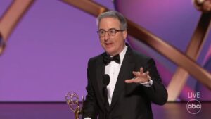 john oliver la premiile emmy 2024