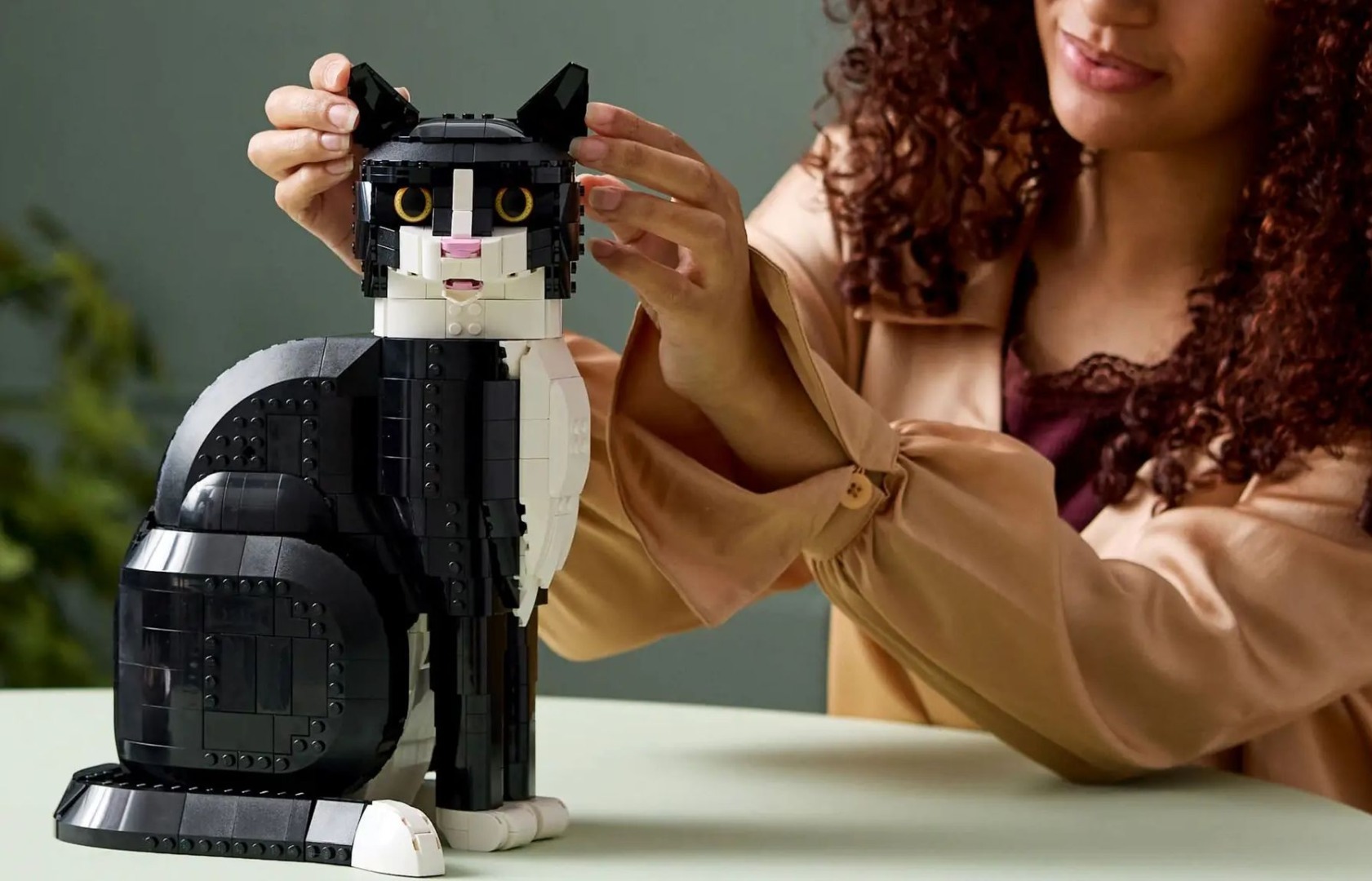 tuxedo-cat-lego