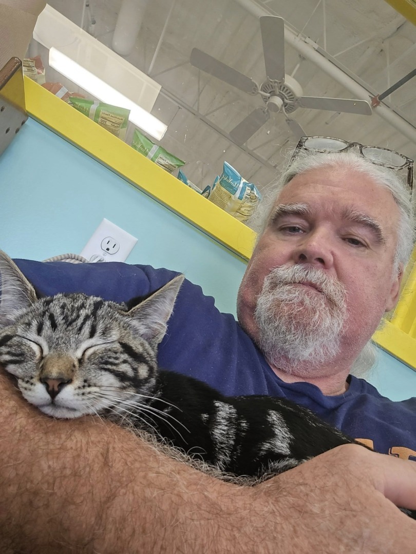 518271408_122123393774875991_7240927905175861425_n