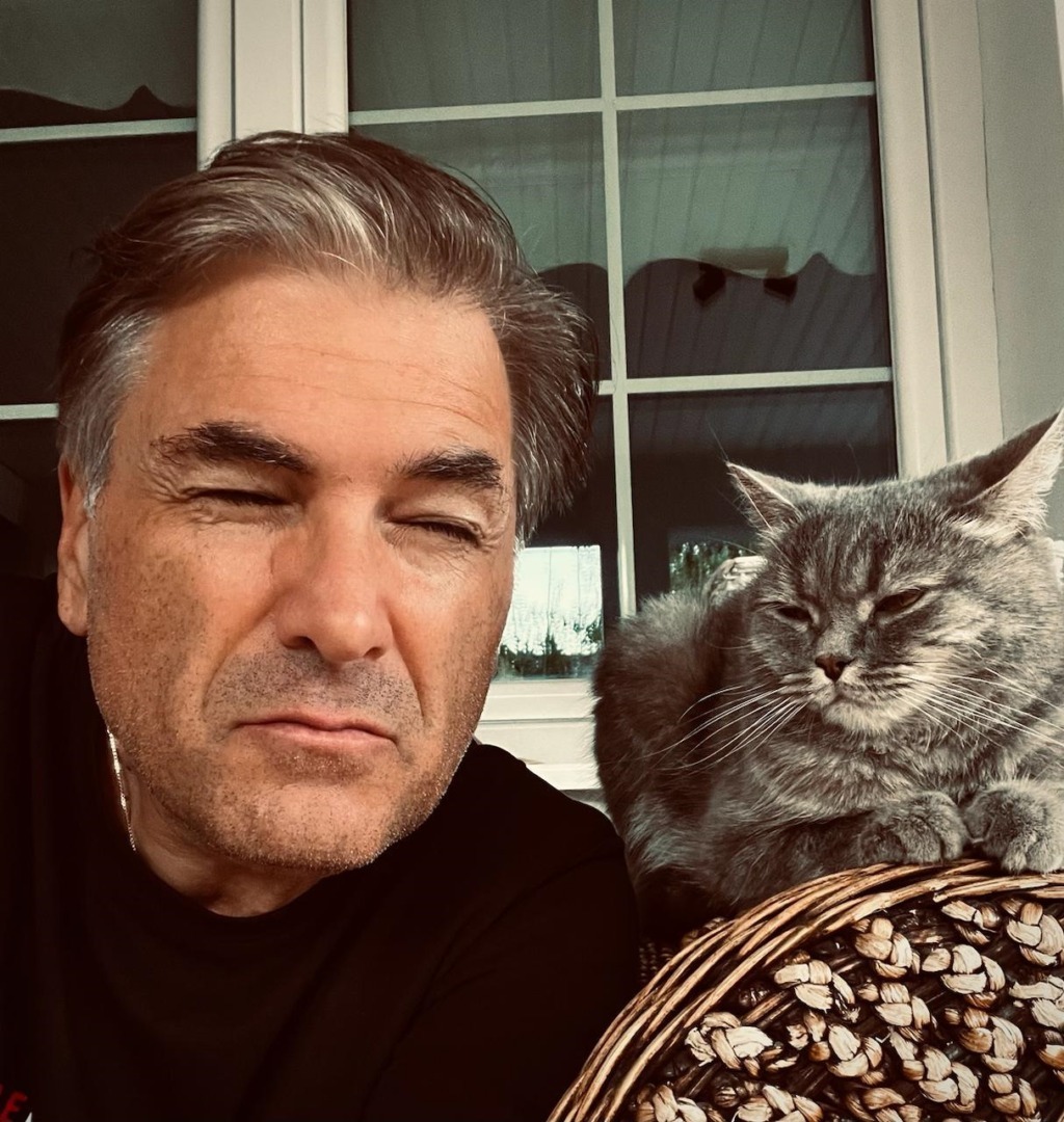 5fcf50ea-de2d-46b7-82b7-202a996f6a98