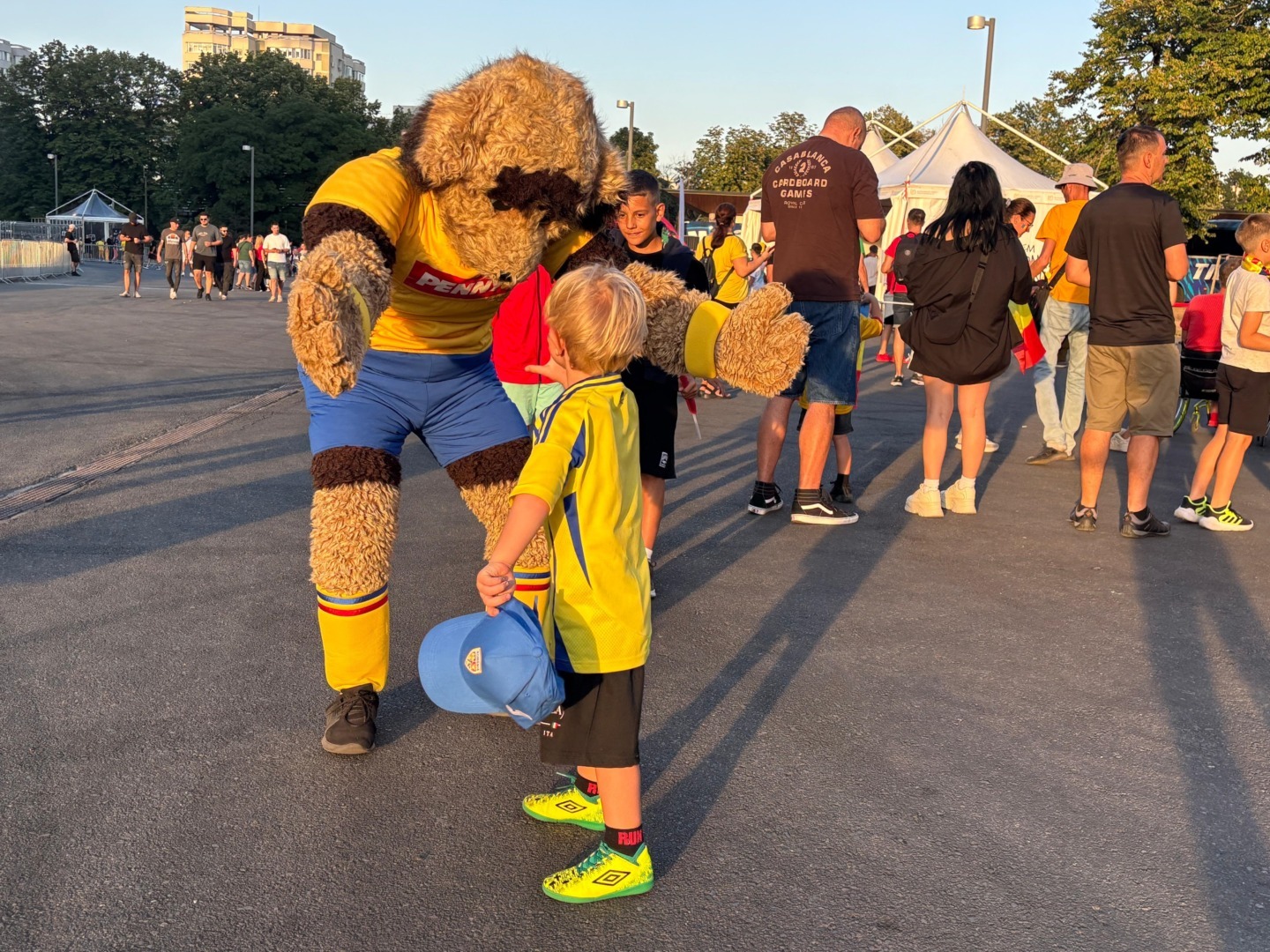 7383ed57-8db9-4732-a687-5727adf20c49