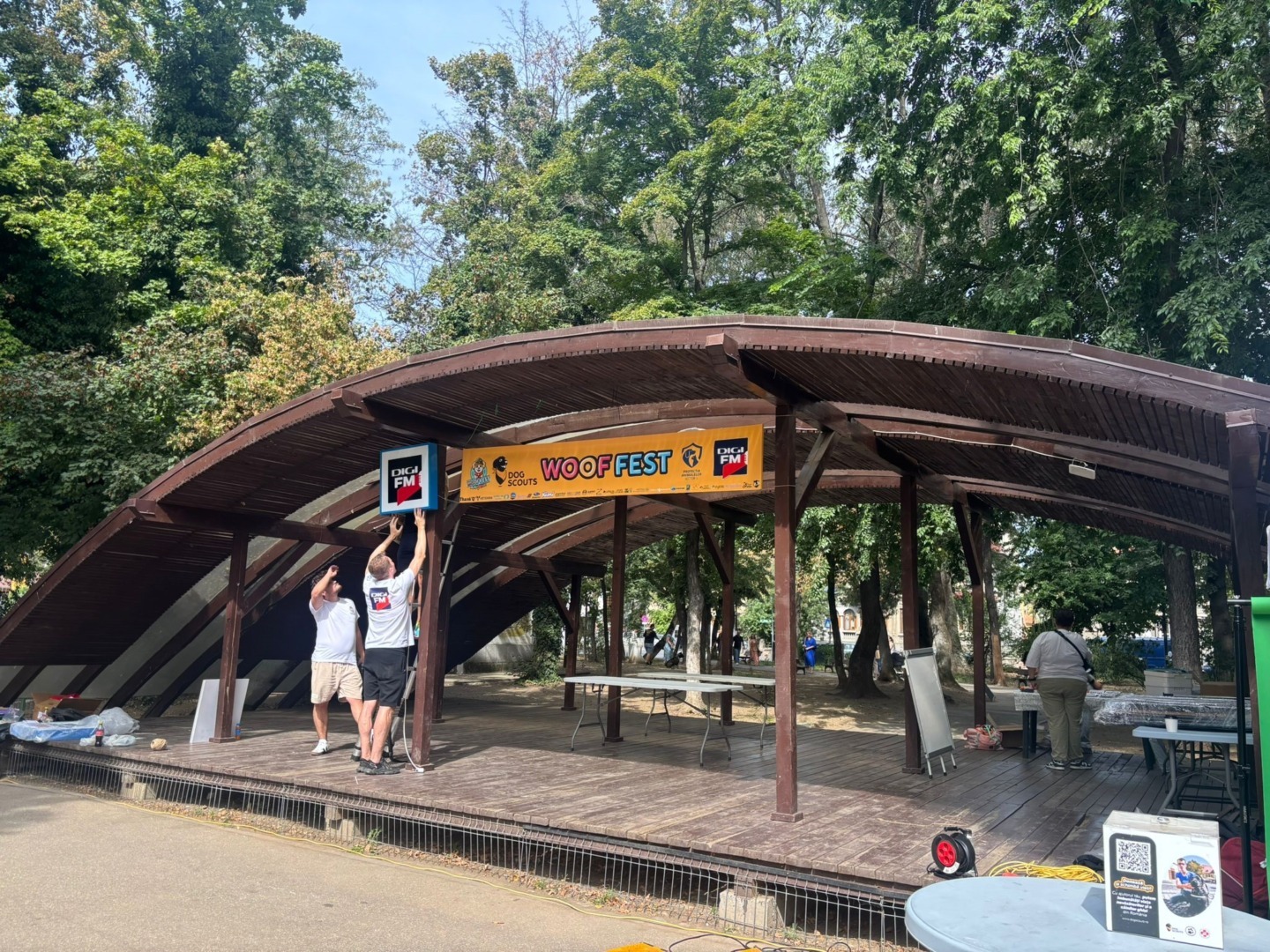 b8d388f6-c26e-42c7-a204-fd8f63d7acb2