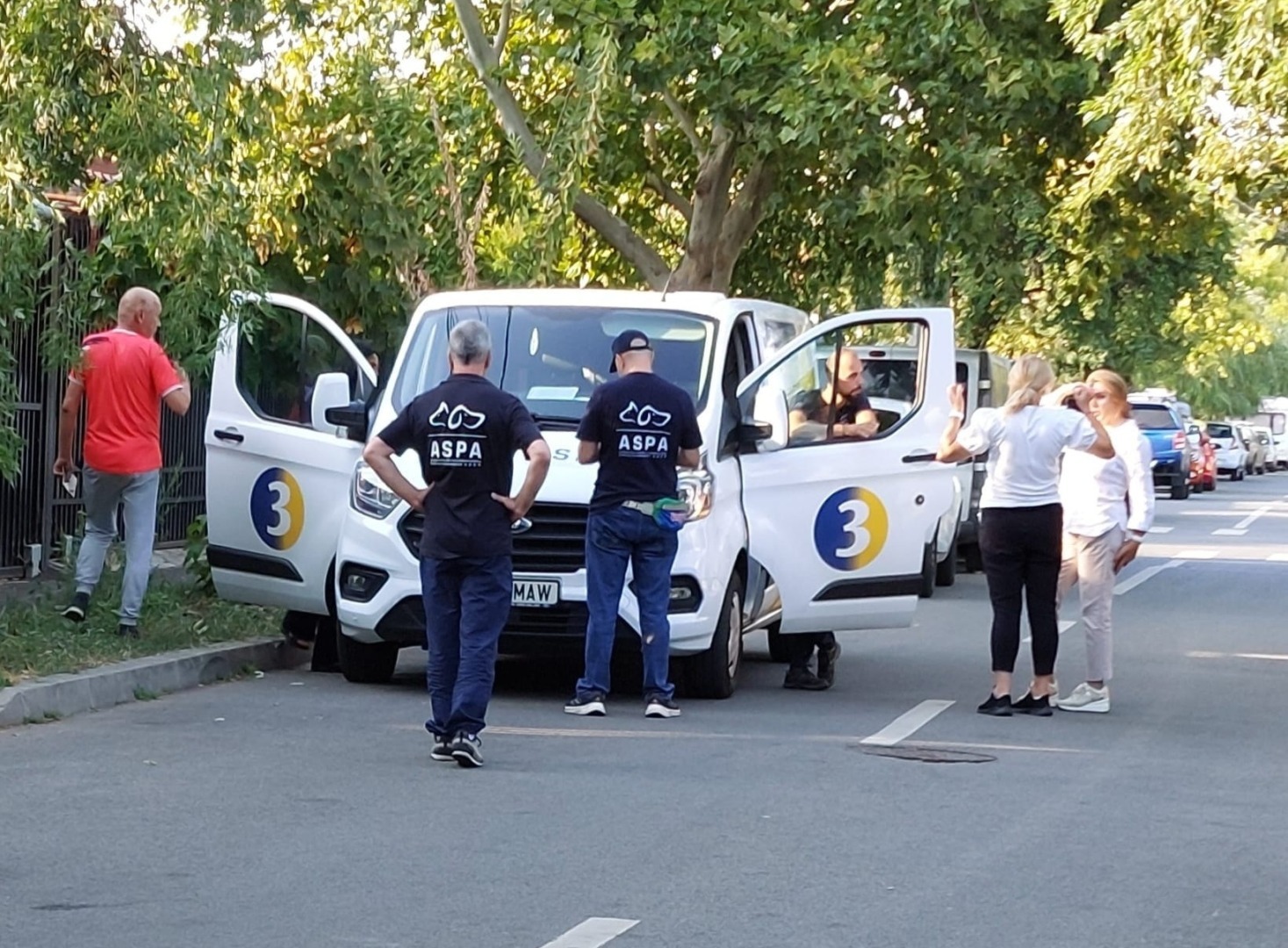 Reprezentanții ASPA efectuează un control pe o stradă din Sectorul 1