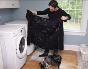 par de animale pe haine si in masina de spalat