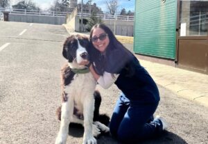 Maite Acuna si cainele