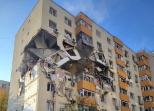Bloc afectat de explozie