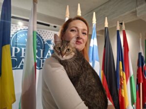 Mirela și pisca Nucă