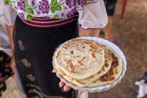 Mâncare tradițională românească