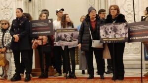Protest în Parlamentul României pentru modificarea legii protecției animalelor