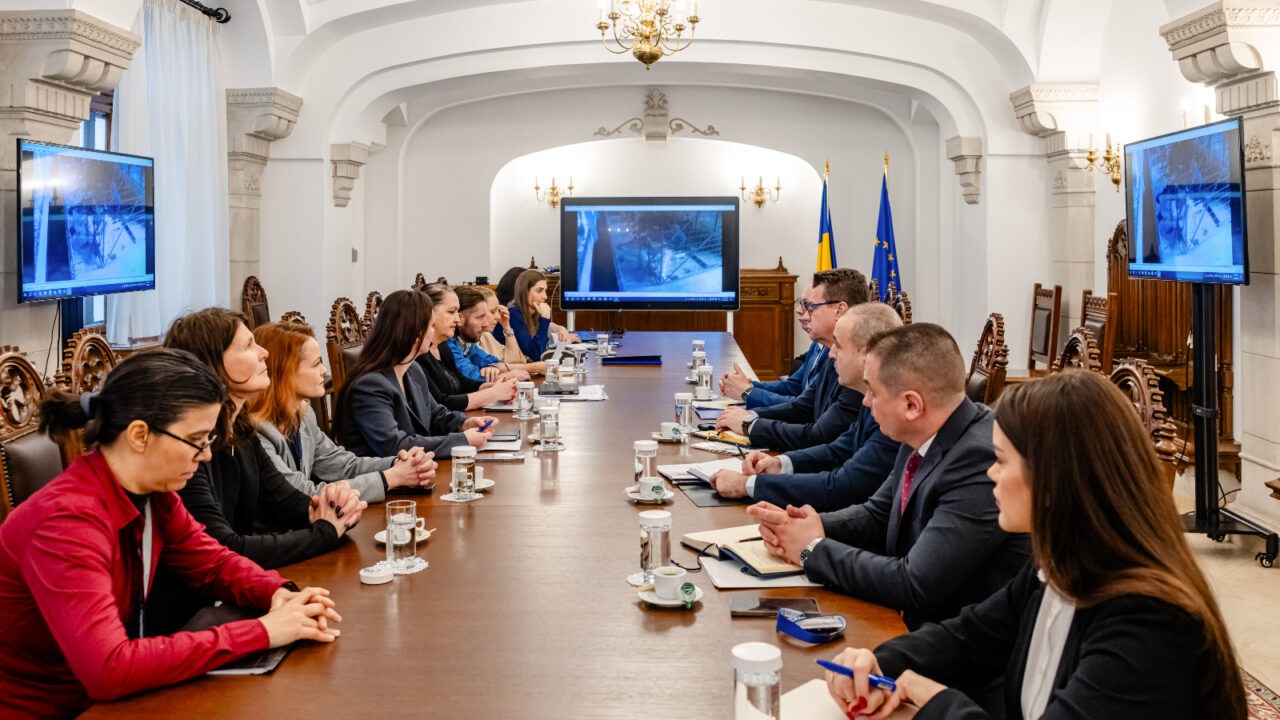 Întâlnire la Palatul Cotroceni într autorități și ONG-uri pe tema protecției animalelor