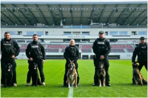 Polițiștii și câinii de la Centrul Chinologic din Sibiu